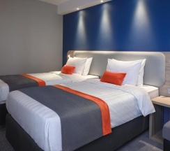 Двухместный номер для некурящих Standard 2 отдельные кровати в Holiday Inn Express