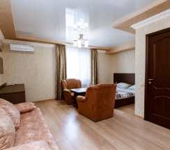 Комната полулюкс семейная в Лоза