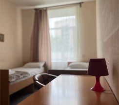 Трехместный номер с общим с/у в Логос