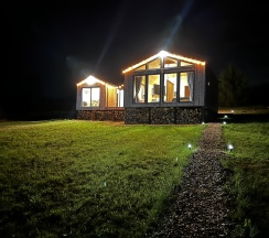 Дом с террасой в Lake Camp