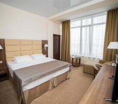 Двухместный номер Улучшенный с видом на море двуспальная кровать в SunRise