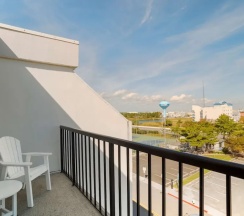 Номер Standard с 2 комнатами двуспальная кровать в Best Western Plus Ocean City