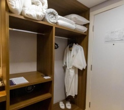 Двухместный люкс Premium Couple двуспальная кровать в JL Hotel by Bourbon