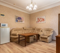 Семейный (Трехкомнатный 4-х местный номер с кухней без балкона) в Odeon