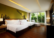 Moken Suite Pool Access в Отель Graceland Khaolak Beach Resort