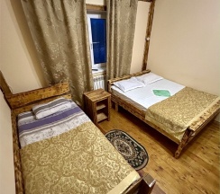 Стандарт + трёхместный в Марс Хауз