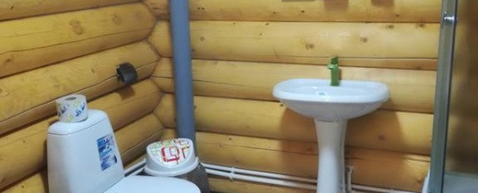 Улучшенный четырехместный номер с 4 односпальными кроватями в Риф