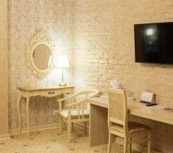 Двухместный люкс двуспальная кровать в Skif Hotel & Spa