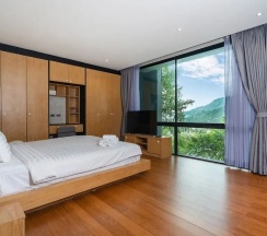 Вилла с 2 комнатами с балконом и с видом на горы в Design Duplex P10 in Natural Park Resort