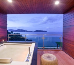 Двухместный номер Deluxe с видом на море двуспальная кровать в Отель Zenmaya Oceanfront Phuket, Trademark Collection by Wyndham
