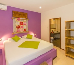 Двухместный номер Standard с видом на сад двуспальная кровать в Sallamai Resort