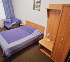 Номер стандарт с 1 двуспальной кроватью и креслом в Валенсия