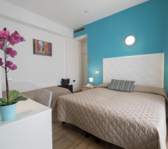 Трёхместный номер Standard в Hotel Levante