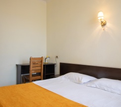 Стандарт двухместный в Yellow hotel