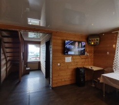 Коттедж с красивым видом из окна в Удачный