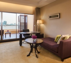 Двухместный клубный номер Grand двуспальная кровать в Dusit Thani Pattaya