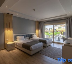 Люкс Posh Club Royal в Sunrise Crystal Bay Resort