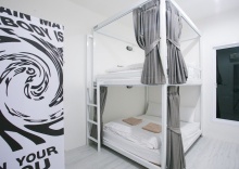 Кровать в общем номере в The Street Hostel Koh Lipe - Adult Only