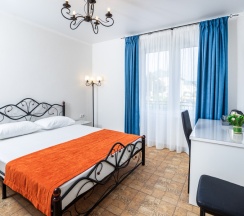 Двухместный стандарт с балконом в Три Восьмёрки