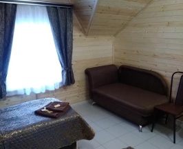 Номер стандарт с 2 односпальными кроватями (мансарда) в Теремок