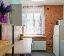 Кровать в 10-местном общем номере в Гости в гости