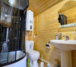 Пятиместный коттедж в  Изумруд