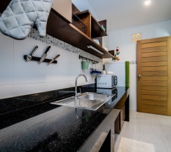 Люкс с балконом в Kata Tranquil Villa