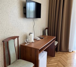 Двухместный номер Стандарт с видом на парк двуспальная кровать в Нарт