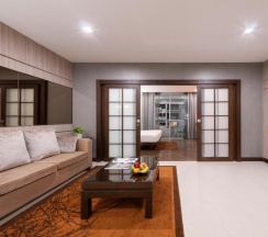 Трёхместный люкс Deluxe в Grand Asoke Suites Boutique Residence