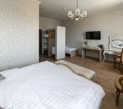 Комфорт трехместный в Петровская