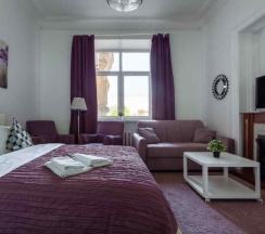 Стандарт с двумя спальнями и камином в Апартаменты IZBA