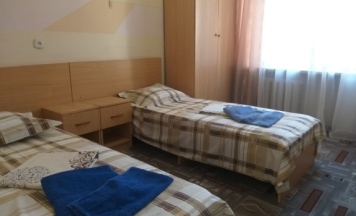 Трехместный номер в Родина