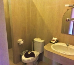 Четырёхместная вилла Superior с 2 комнатами 2 отдельные кровати в Chor Chang Villa Resort