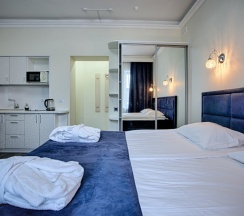 Двухместные апартаменты 7 с видом на внутренний двор 2 отдельные кровати в Exclusive Hotel&Apartments