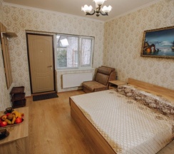 3-местный номер с балконом в Лаура