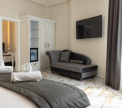 Семейный люкс Deluxe в Modern Luxury Hotel