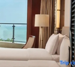 Двухместный номер Standard с видом на море (2 отдельные кровати) в Tangla Hotel Sanya