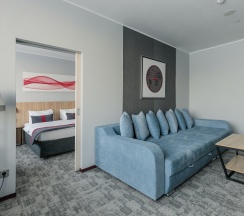 Люкс в Ramada by Wyndham Yekaterinburg Hotel&Spa