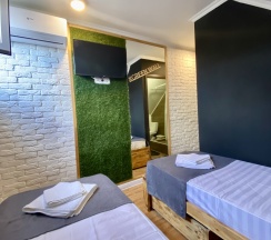 Двухместный номер на третьем этаже 8 в Greenwall
