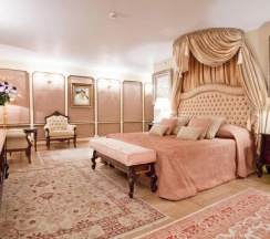 Люкс Presidential с 2 комнатами с видом на горы в Hotel Marinela Sofia