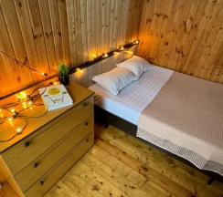 4-х местный «Домик повышенной комфортности» в Антиас