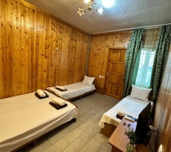 4х местный в Адрианна