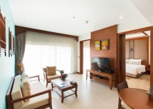 Трёхместный люкс Deluxe в Deevana Plaza Krabi