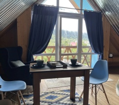 Двухместный номер Standard с балконом двуспальная кровать в Райские яблоки