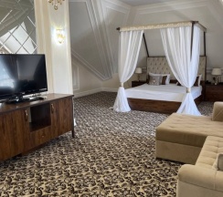 Двухместный люкс двуспальная кровать в Отель Asia Tashkent