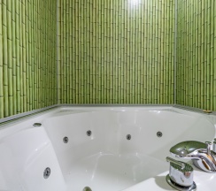 Улучшенный двухместный номер с джакузи в Madison