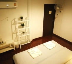 Двухместный номер Standard с видом на сад (двуспальная кровать) в Home16 Hostel 16