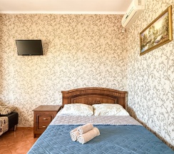 Комфортный 5 местный номер в Дружба