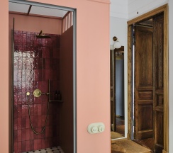 Antique Well. Комната с видом на двор-колодец в Sands Rooms