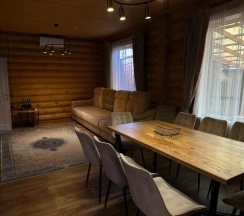Шестиместный коттедж с 3 комнатами с видом на сад в SKALA eсohotel & restaurant